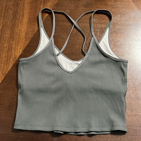 Vuori tank top - Picture 2 of 4